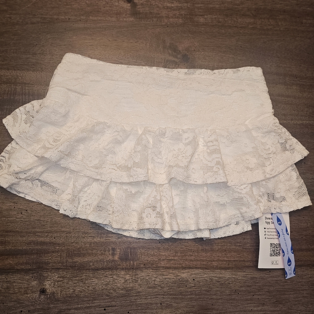Cider Ruffles Lace Skirt Nwt